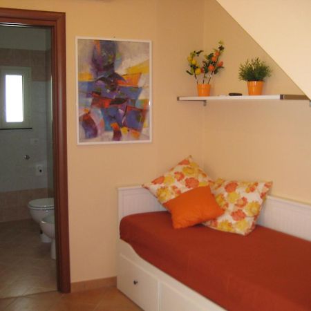 Gaia Holidays Apartments เชฟาลู ห้อง รูปภาพ