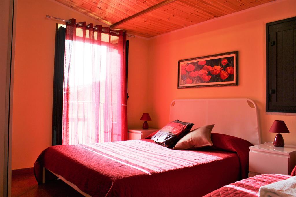 Gaia Holidays Apartments เชฟาลู ภายนอก รูปภาพ