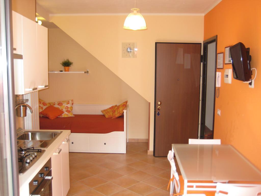 Gaia Holidays Apartments เชฟาลู ห้อง รูปภาพ