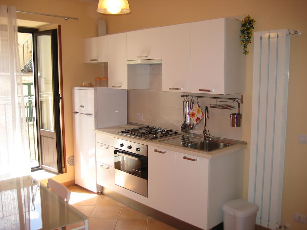 Gaia Holidays Apartments เชฟาลู ห้อง รูปภาพ